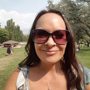 Meet your Posher, Heidi